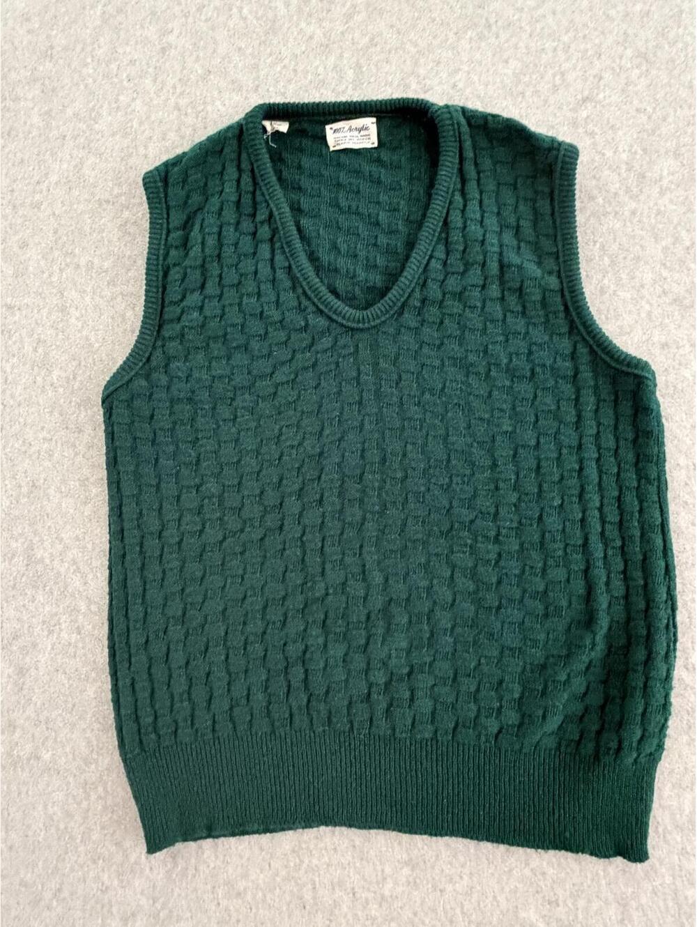 Vintage checkered knit v neck vest